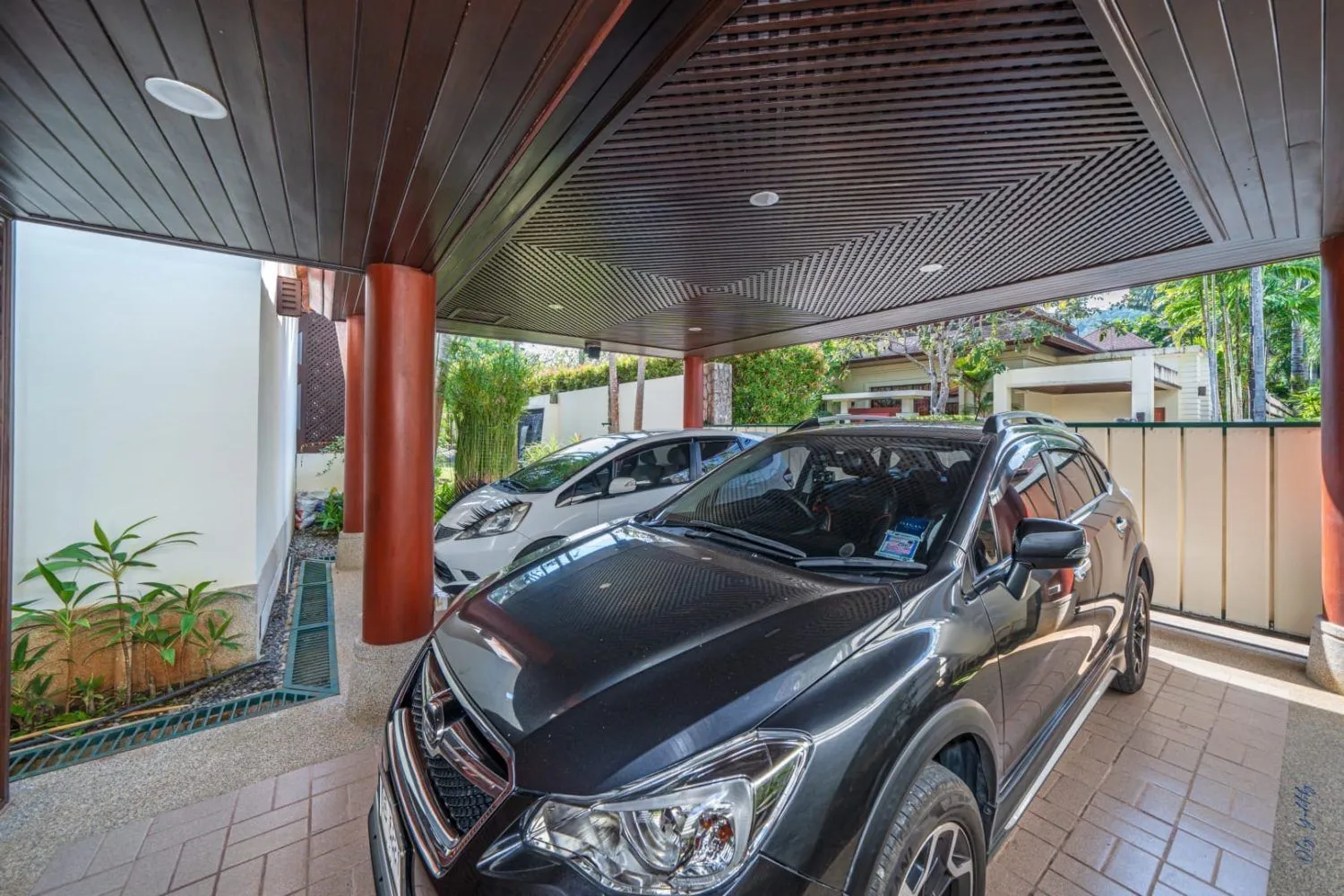 Baan Bua 4 Bedrooms Luxury Villa With Private Pool For Sale In Nai Harn-Rawai Phuket — Thumbnail 24