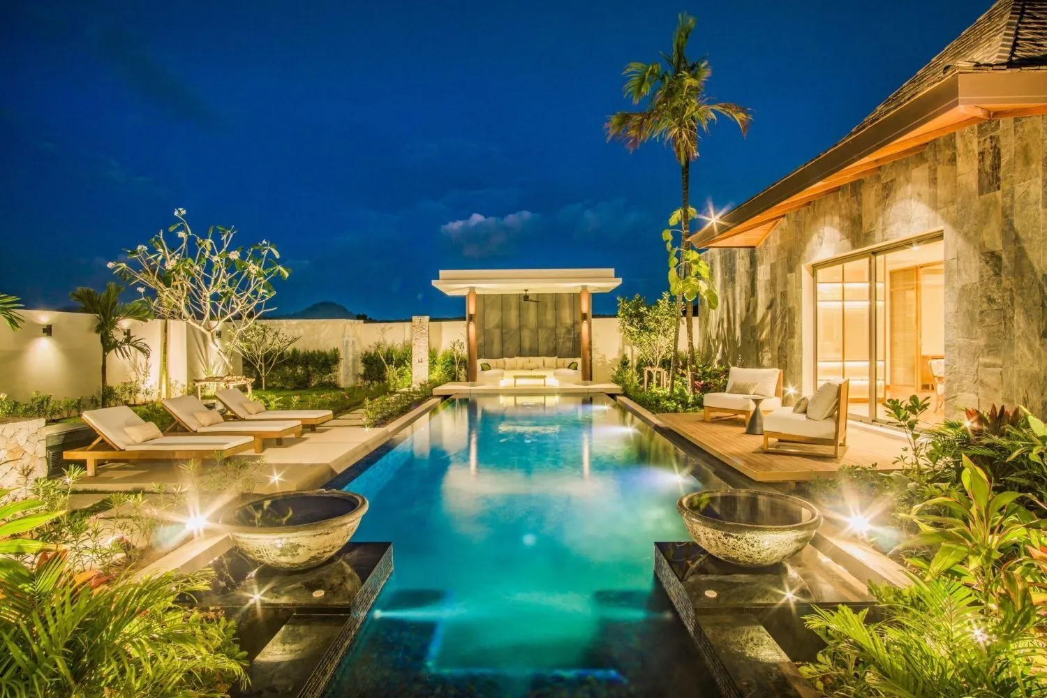 3 Bedrooms Villa 528.5 Sqm. With Private Pool For Sale In Choeng Thale  Phuket — Thumbnail 3