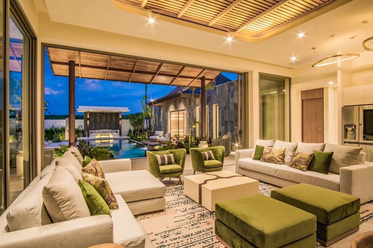 3 Bedrooms Villa 528.5 Sqm. With Private Pool For Sale In Choeng Thale  Phuket — Thumbnail 16