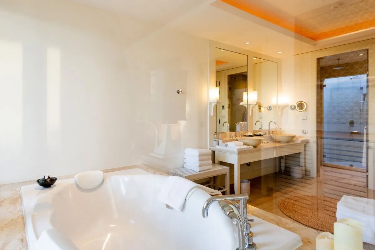 Luxury Stunning 3 Bedrooms Sea View With Private Pool For Sale In Choeng Thale Phuket — Thumbnail 19