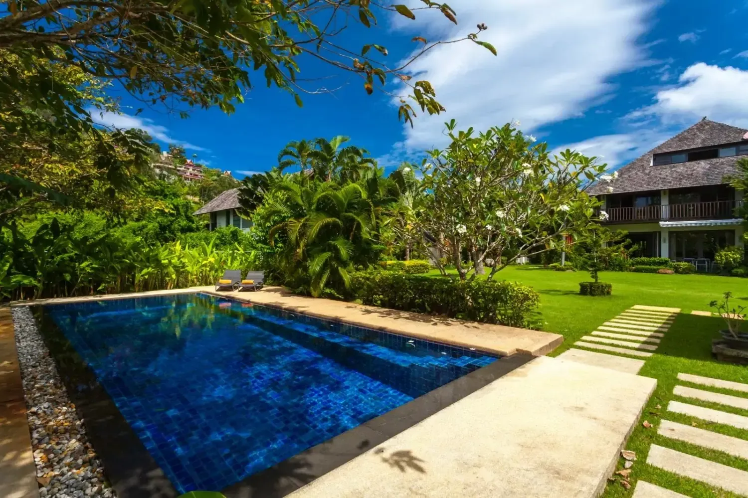 Private Pool Villa For Rent, walking distance to the beach, Choeng Thale,  Phuket — Thumbnail 3