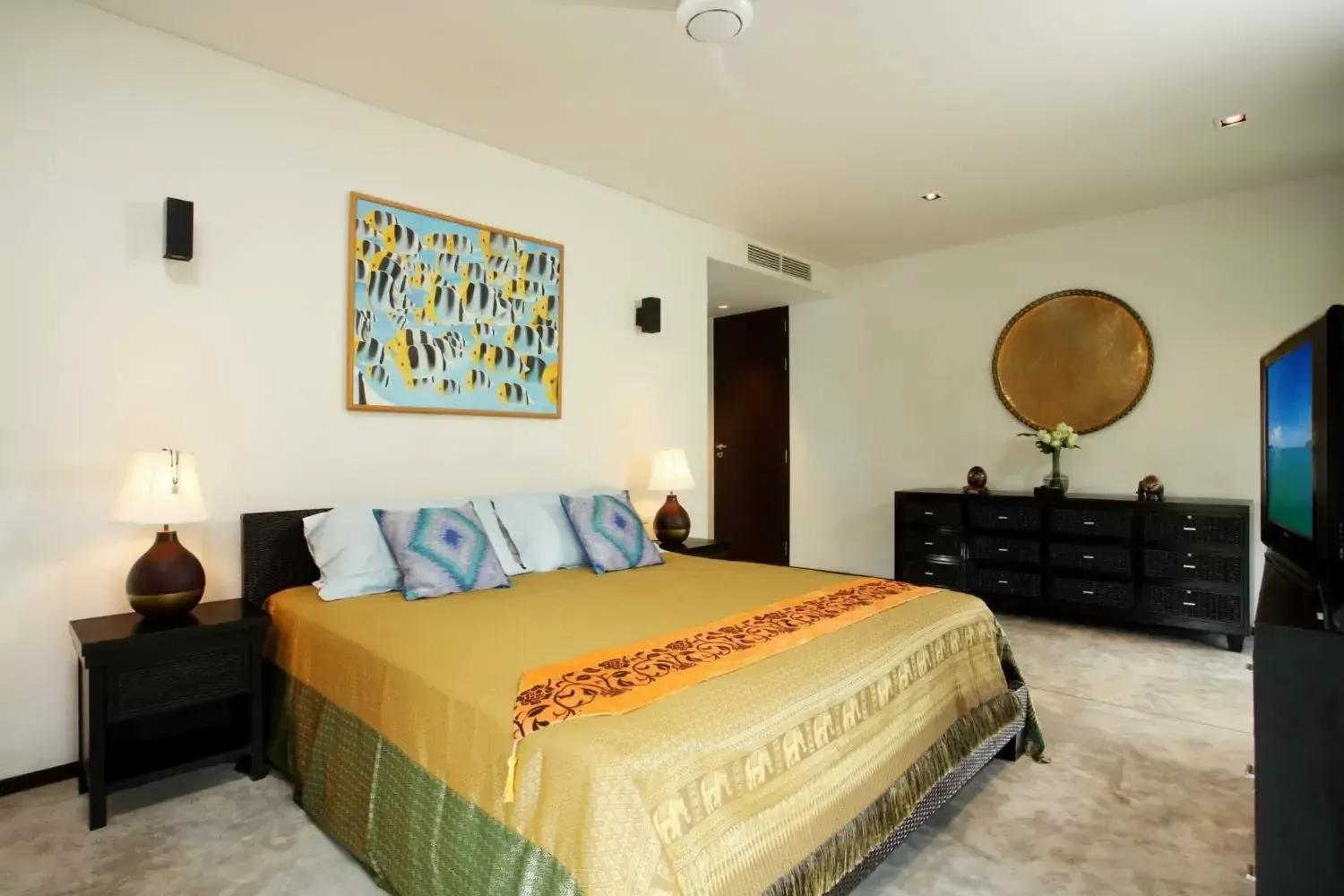 Private Pool Villa For Rent, walking distance to the beach, Choeng Thale,  Phuket — Thumbnail 8