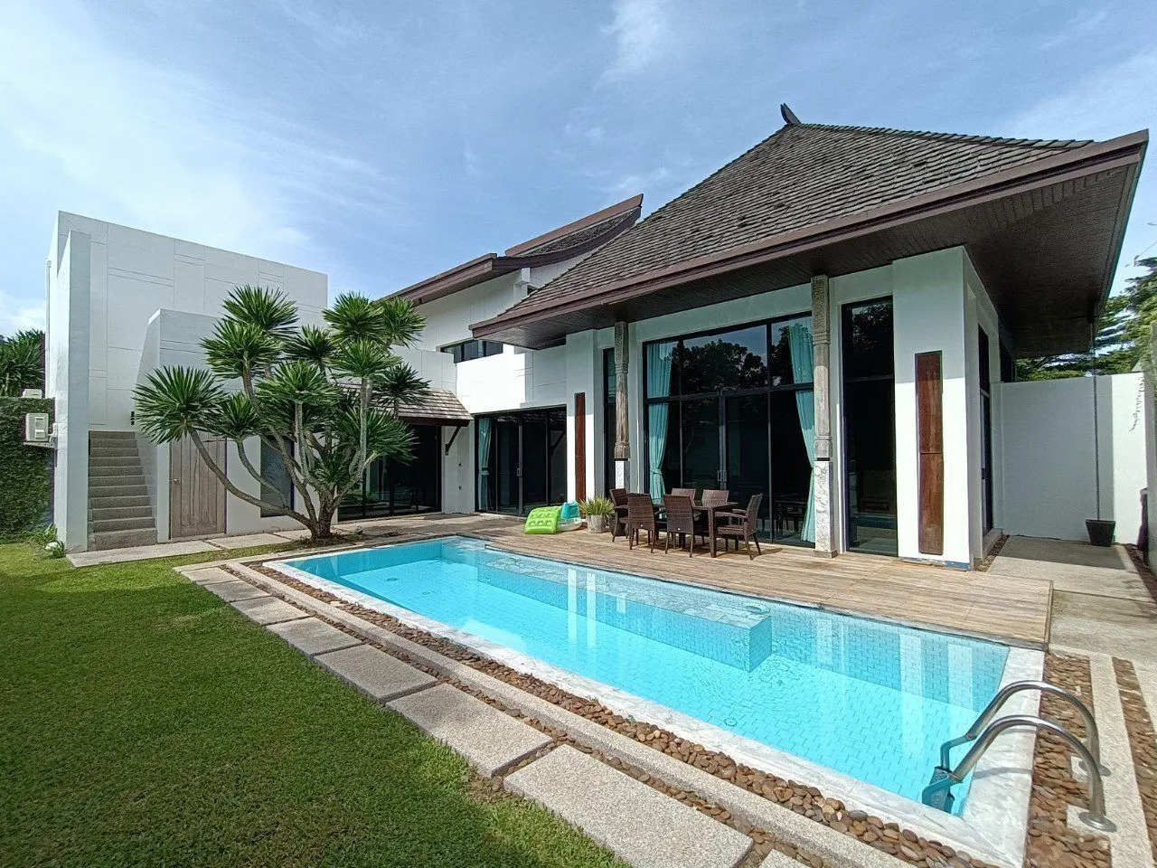 3 Bedrooms Pool Villa Land Area 263.60 Sqm. With Private Pool For Sale In Choeng Thale Phuket — Thumbnail 16