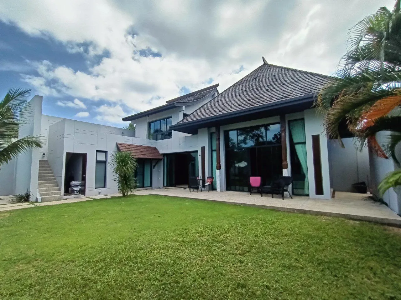 Boutique Pool Villa 3 Bedrooms 360.80 Sqm. With Private Pool For Sale In Choeng Thale Phuket — Thumbnail 4