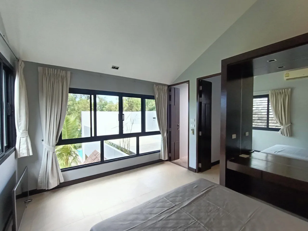 Boutique Pool Villa 3 Bedrooms 360.80 Sqm. With Private Pool For Sale In Choeng Thale Phuket — Thumbnail 13