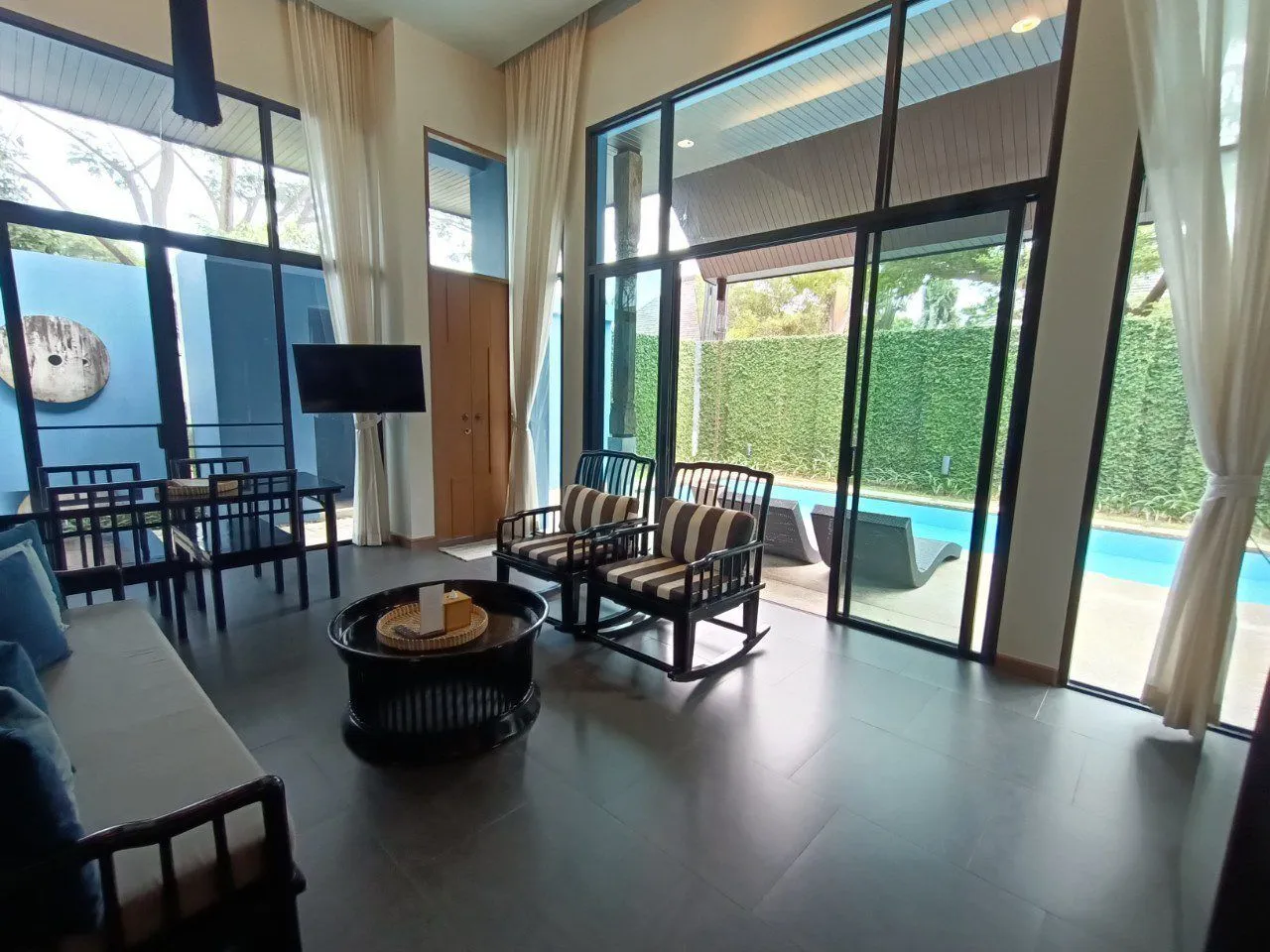 2 Bedrooms With Privat Pool Land Area 223 sqm. For Sale In Choeng Thale Phuket — Thumbnail 13