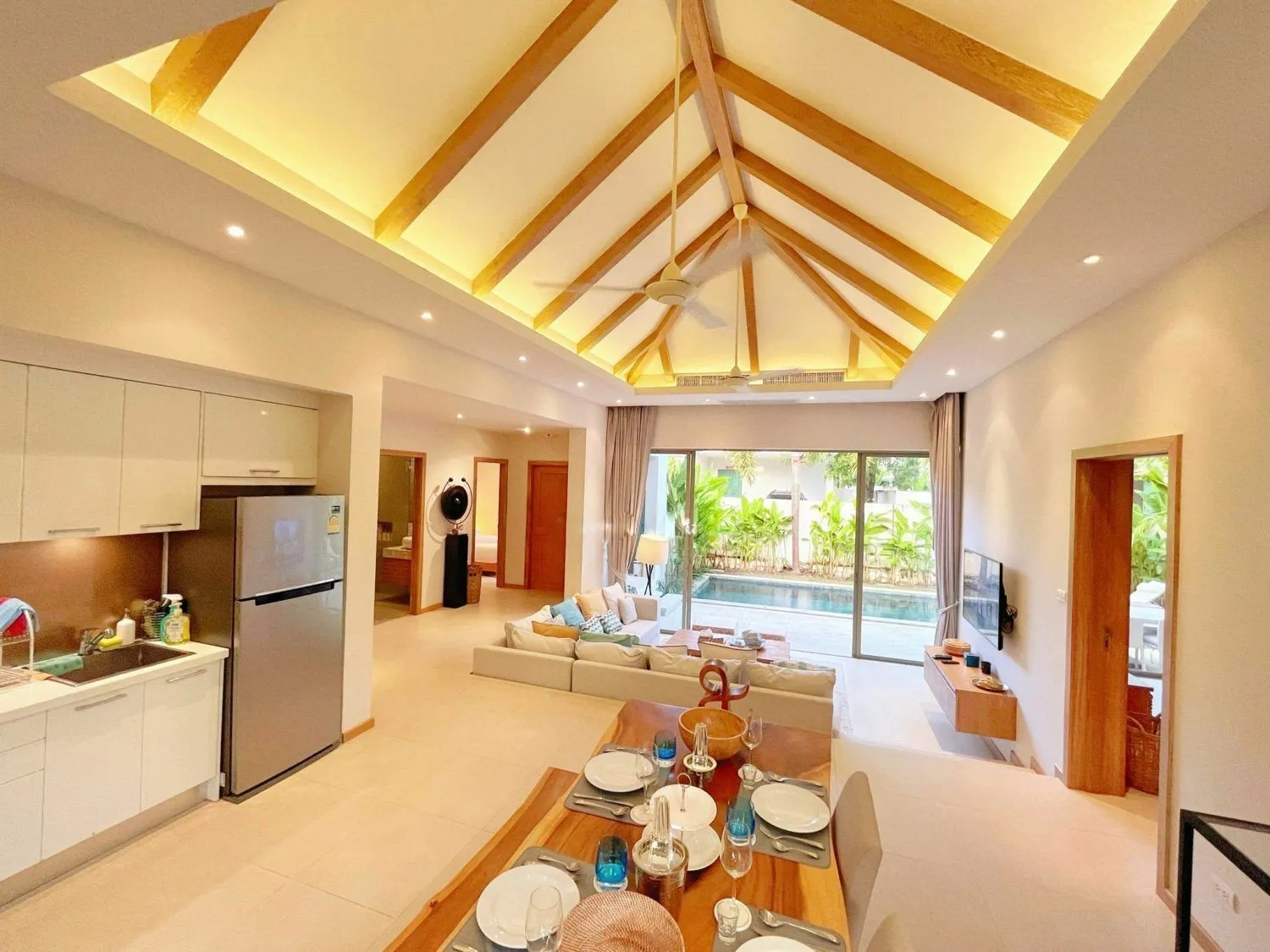 Trichada 3 bedrooms pool villa for rent in Choeng Thale — Thumbnail 5
