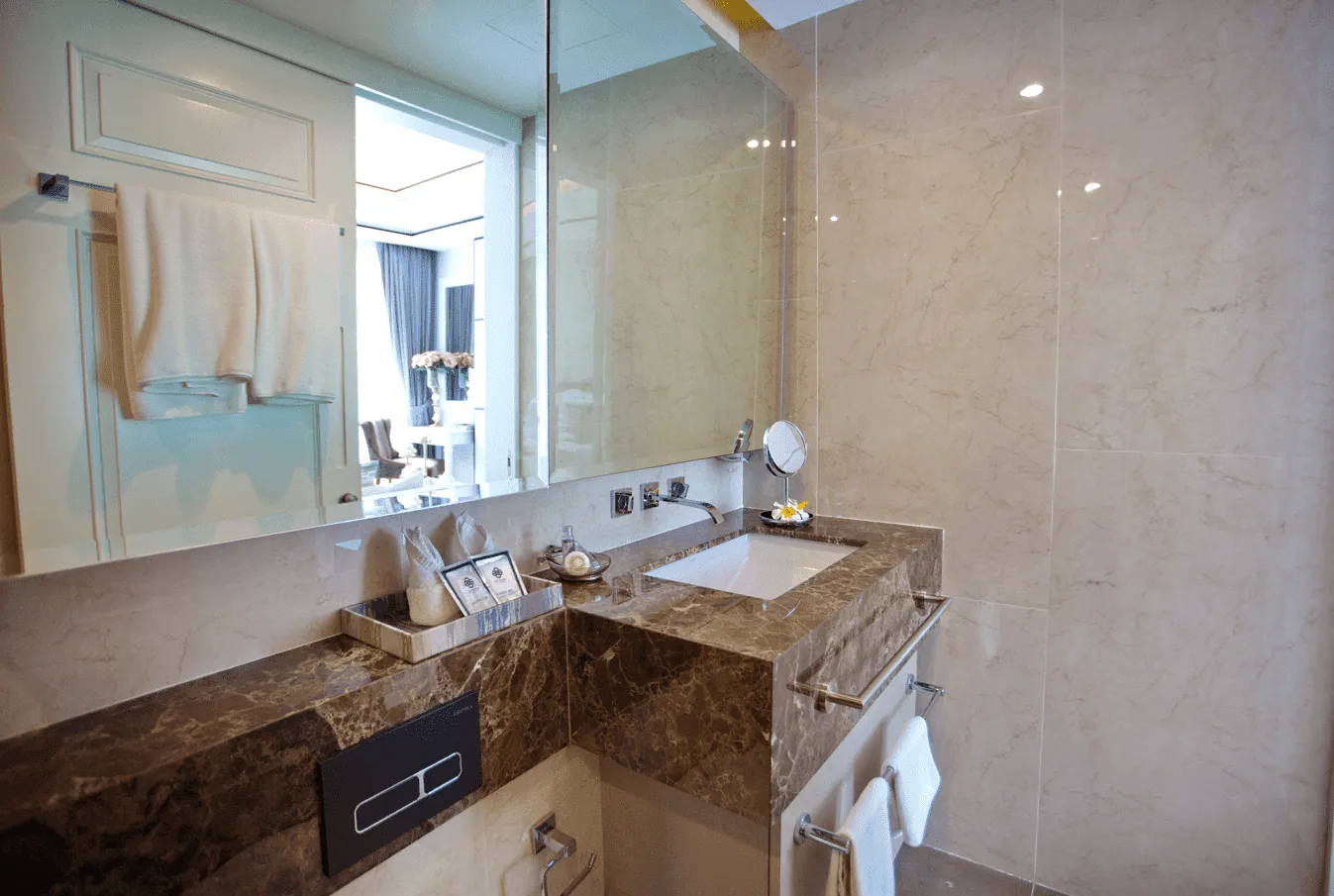 1 Bedroom With Seaview Area 51 sqm. Condominium For Sale In Choeng Thale Phuket — Thumbnail 7