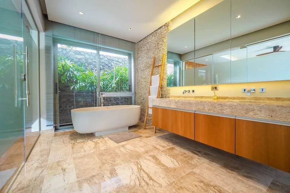 Botanica Bangtao – 4 bedrooms with private pool villa for rent in Choeng Thale — Thumbnail 4