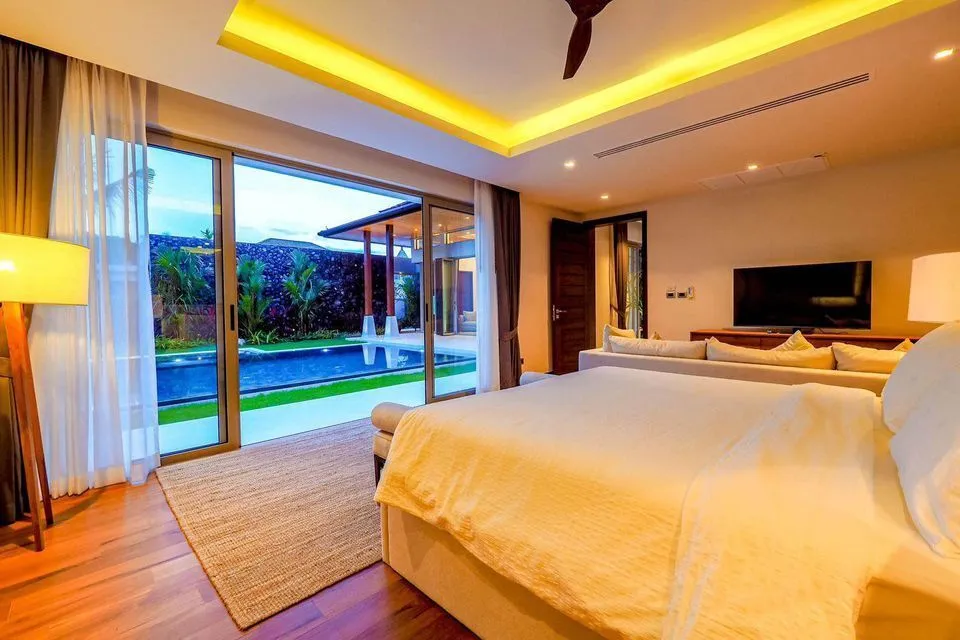 Botanica Bangtao – 4 bedrooms with private pool villa for rent in Choeng Thale — Thumbnail 7