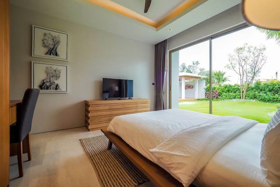 Botanica Bangtao – 4 bedrooms with private pool villa for rent in Choeng Thale — Thumbnail 10