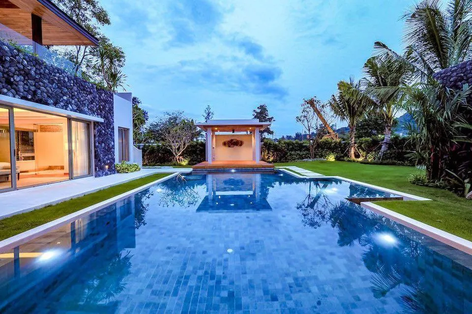 Botanica Bangtao – 4 bedrooms with private pool villa for rent in Choeng Thale — Thumbnail 11