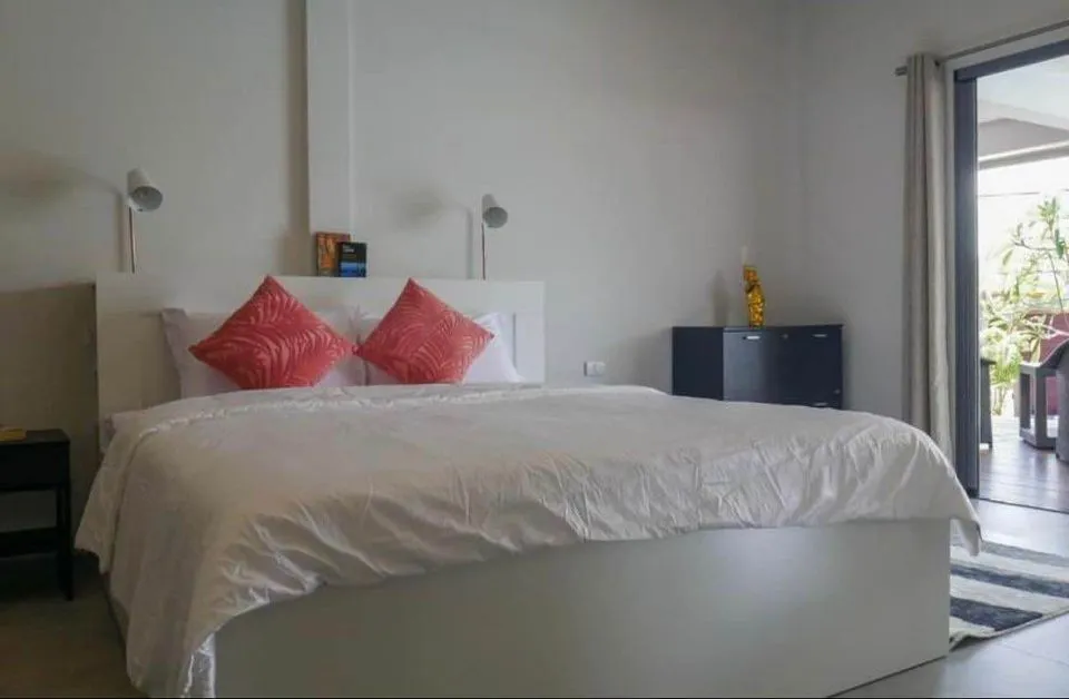 Beautiful 3 bedrooms with private pool for sale close to Layan Beach — Thumbnail 2