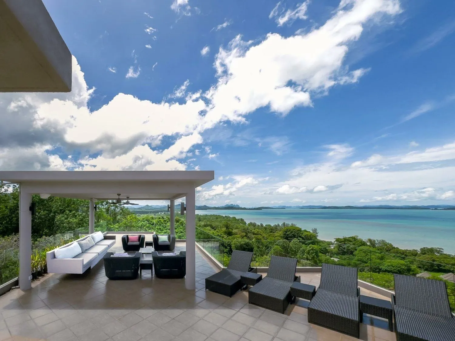 Stunning Sea View Villa for Sale in Pa Khlok, Phuket — Thumbnail 10