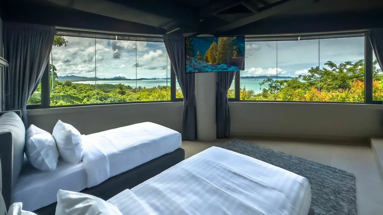 Stunning Sea View Villa for Sale in Pa Khlok, Phuket — Thumbnail 12