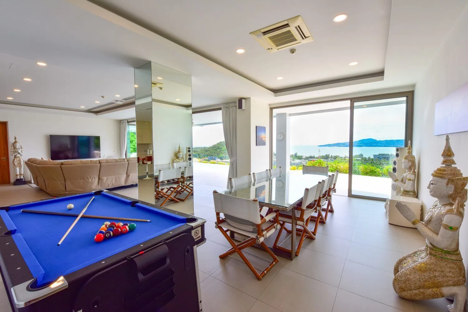 Luxurious Sea View Condo for Sale at Andamaya, Surin Bay, Phuket — Thumbnail 9