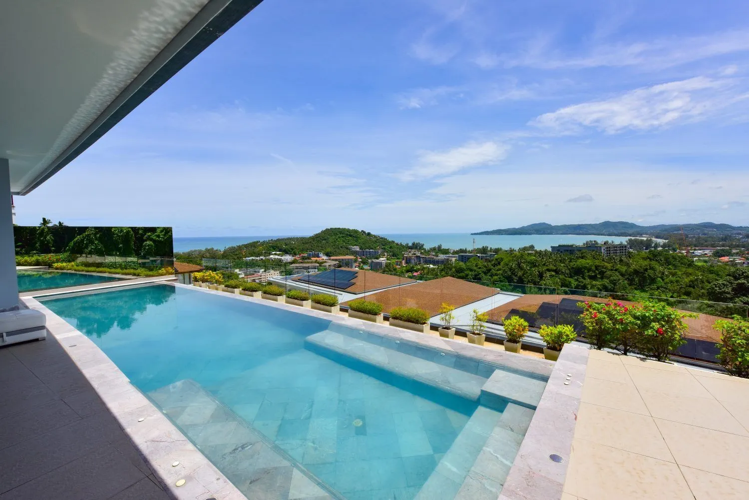 Luxurious Sea View Condo for Sale at Andamaya, Surin Bay, Phuket — Thumbnail 15