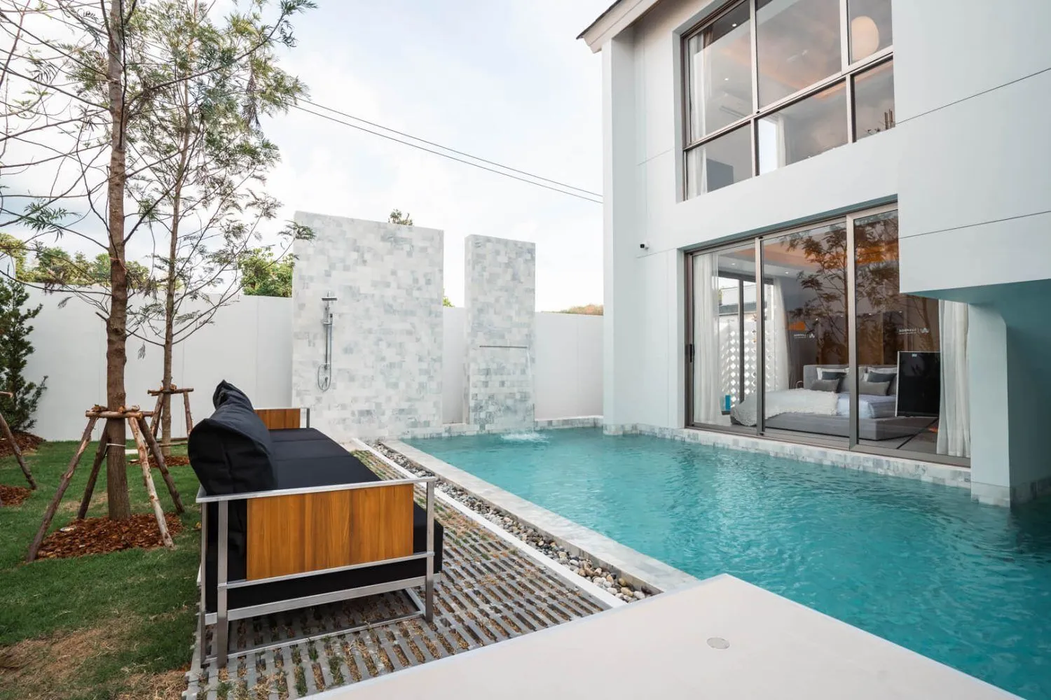 Luxpride by Wallaya – 3-Bedroom Villa 377 sqm for Sale in Choeng Thale, Phuket — Thumbnail 2