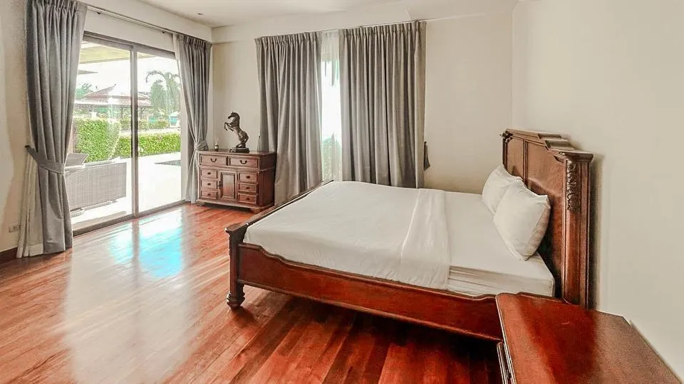 Laguna Lake view – 4 bedrooms with private swimming pool for rent in Choeng Thale — Thumbnail 4