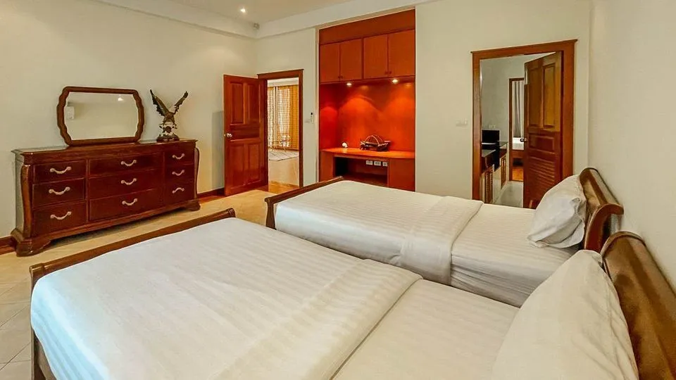 Laguna Lake view – 4 bedrooms with private swimming pool for rent in Choeng Thale — Thumbnail 9