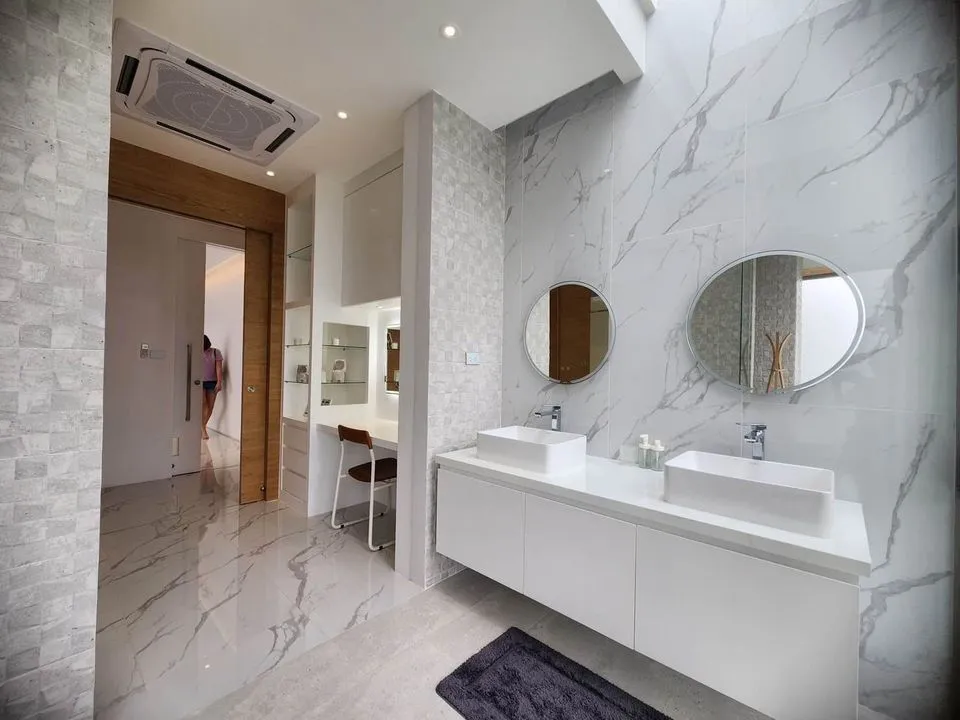 Modern 3-Bedroom Villa with Private Pool in Ban Don, Phuket — Thumbnail 3