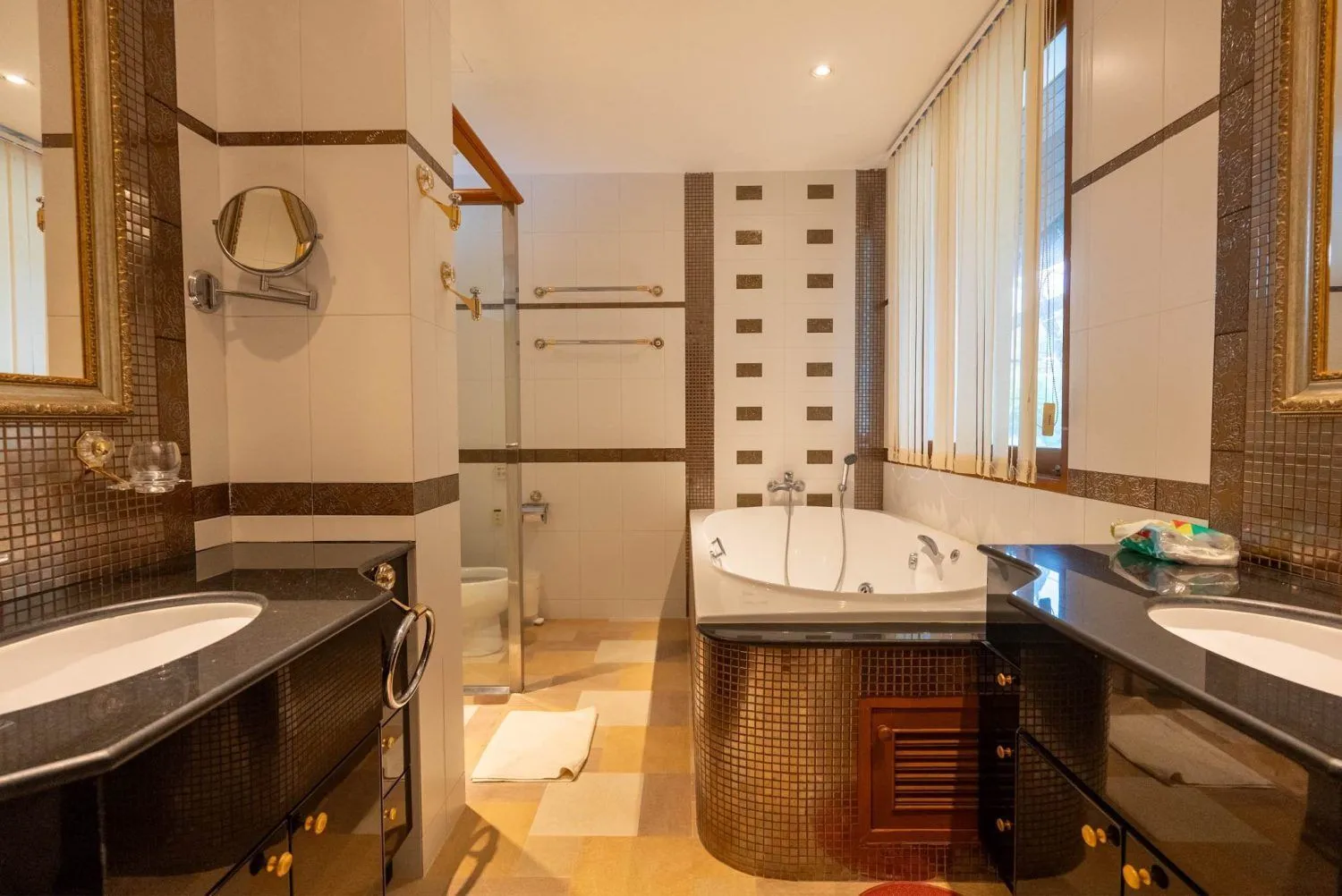 Luxurious 4-Bedroom Thai-Style Villa in Laguna, Phuket – Minutes from the Beach — Thumbnail 19