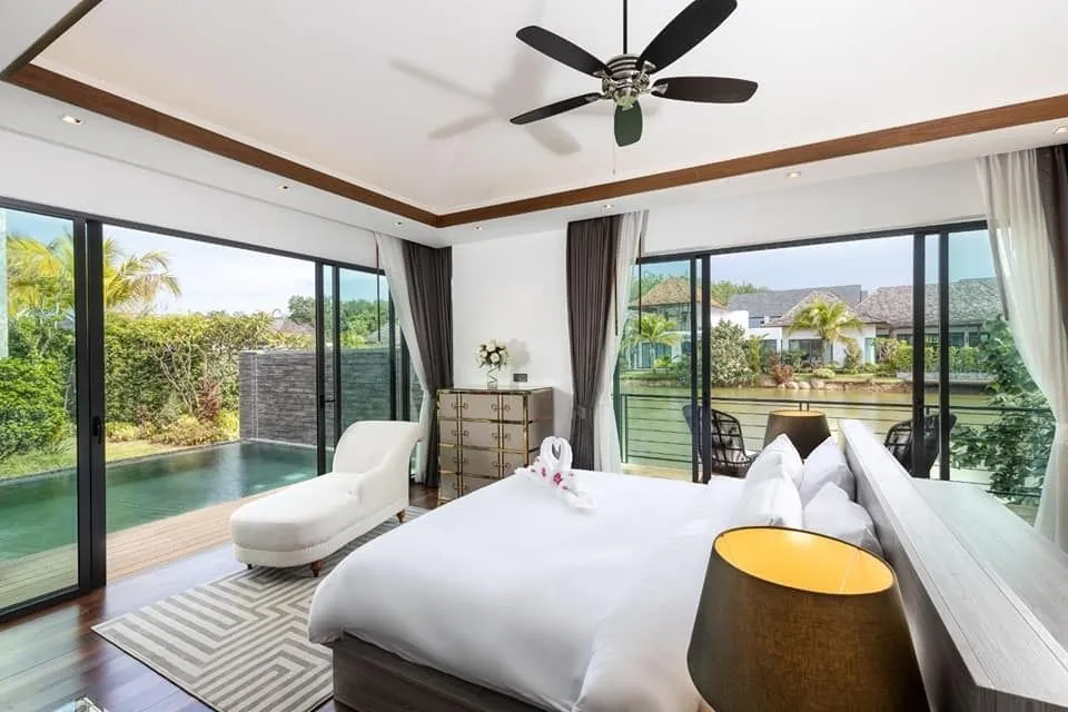 Elegant 4-Bedroom Villa with Private Pool for Rent in Pasak, Cherngtalay, Phuket — Thumbnail 2