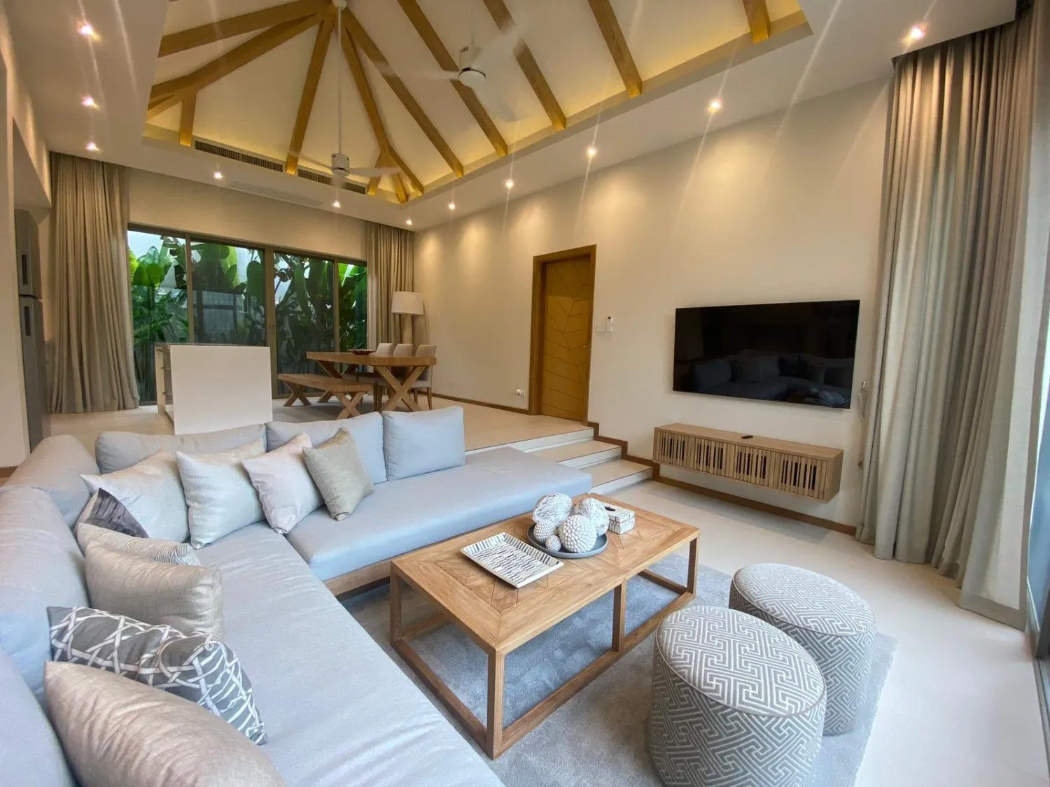 Luxurious 3-Bedroom Villa in Trichada Azure, Pasak — Thumbnail 15