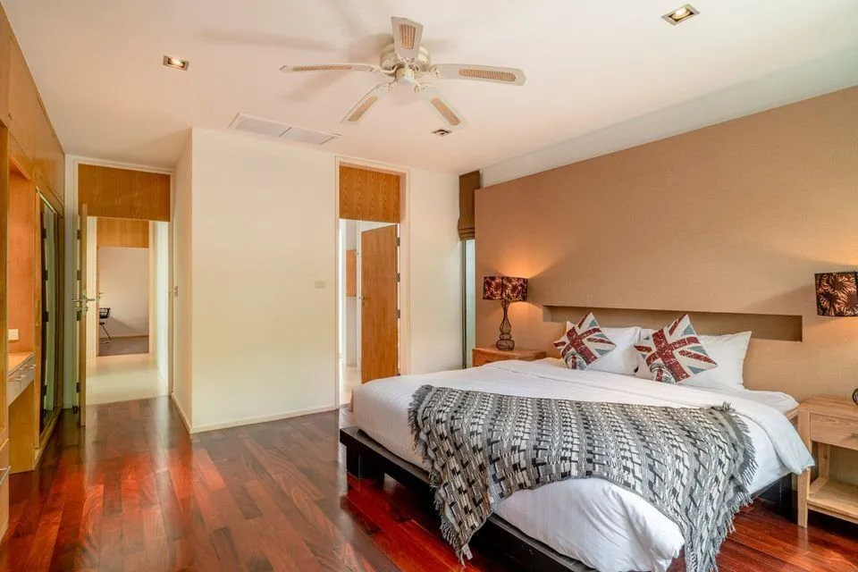 Luxurious 3-Bedroom Pool Villa in Bangtao, Phuket – Prime Location Near Laguna Golf — Thumbnail 11