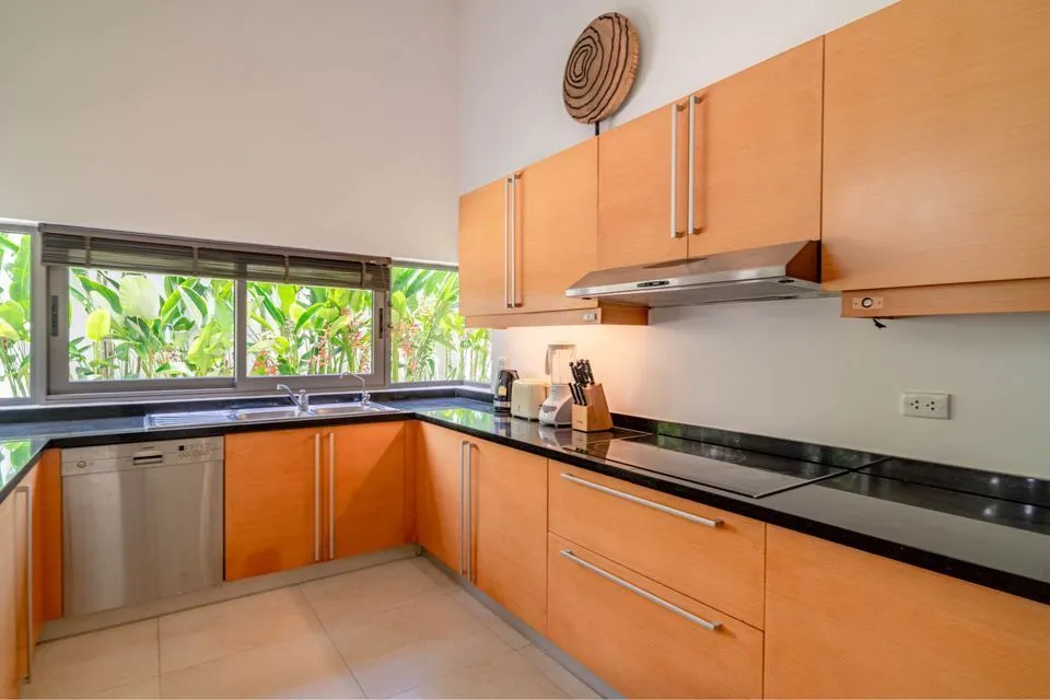 Luxurious 3-Bedroom Pool Villa in Bangtao, Phuket – Prime Location Near Laguna Golf — Thumbnail 26