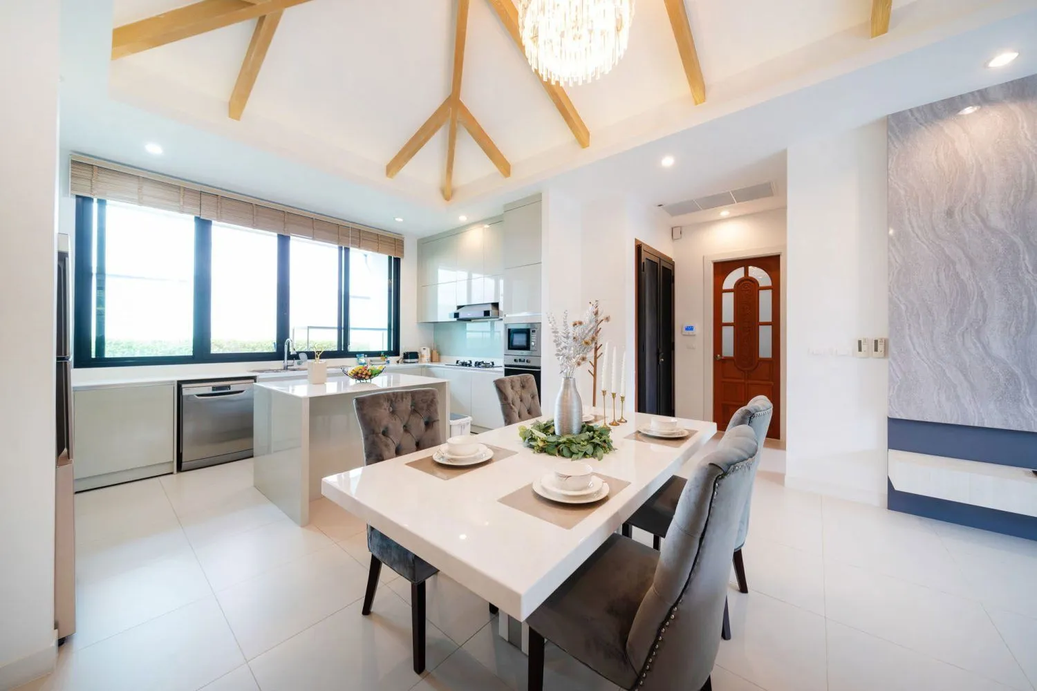 Spacious Modern Pool Villa for Rent in Thep Krasattri, Thalang – Near Boat Avenue — Thumbnail 4