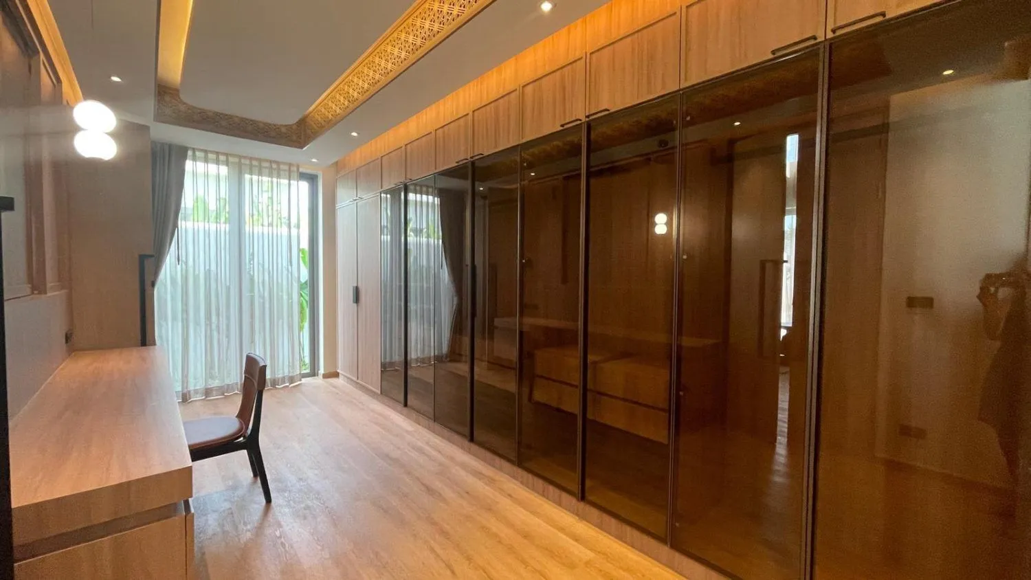 Erawana: Luxurious 4-Bedroom Pool Villa for Sale in Choeng Thale, Phuket — Thumbnail 4