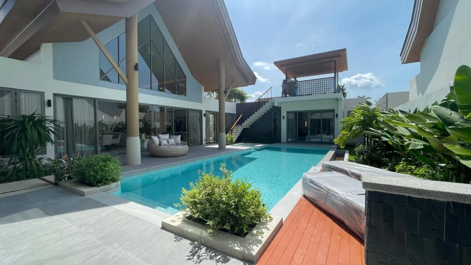 Erawana: Luxurious 4-Bedroom Pool Villa for Sale in Choeng Thale, Phuket — Thumbnail 12