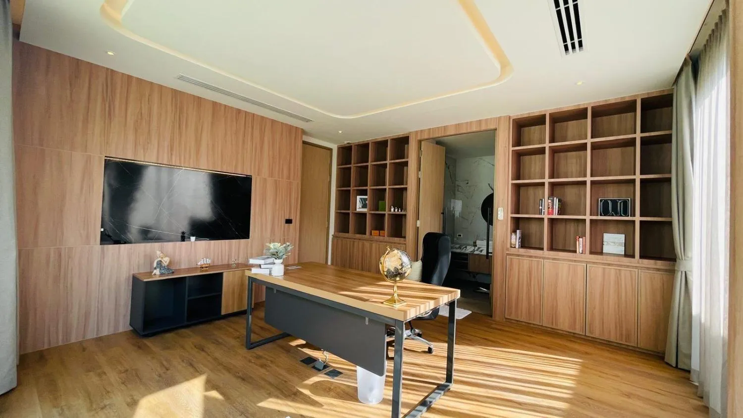Erawana: Luxurious 4-Bedroom Pool Villa for Rent in Choeng Thale, Phuket — Thumbnail 4