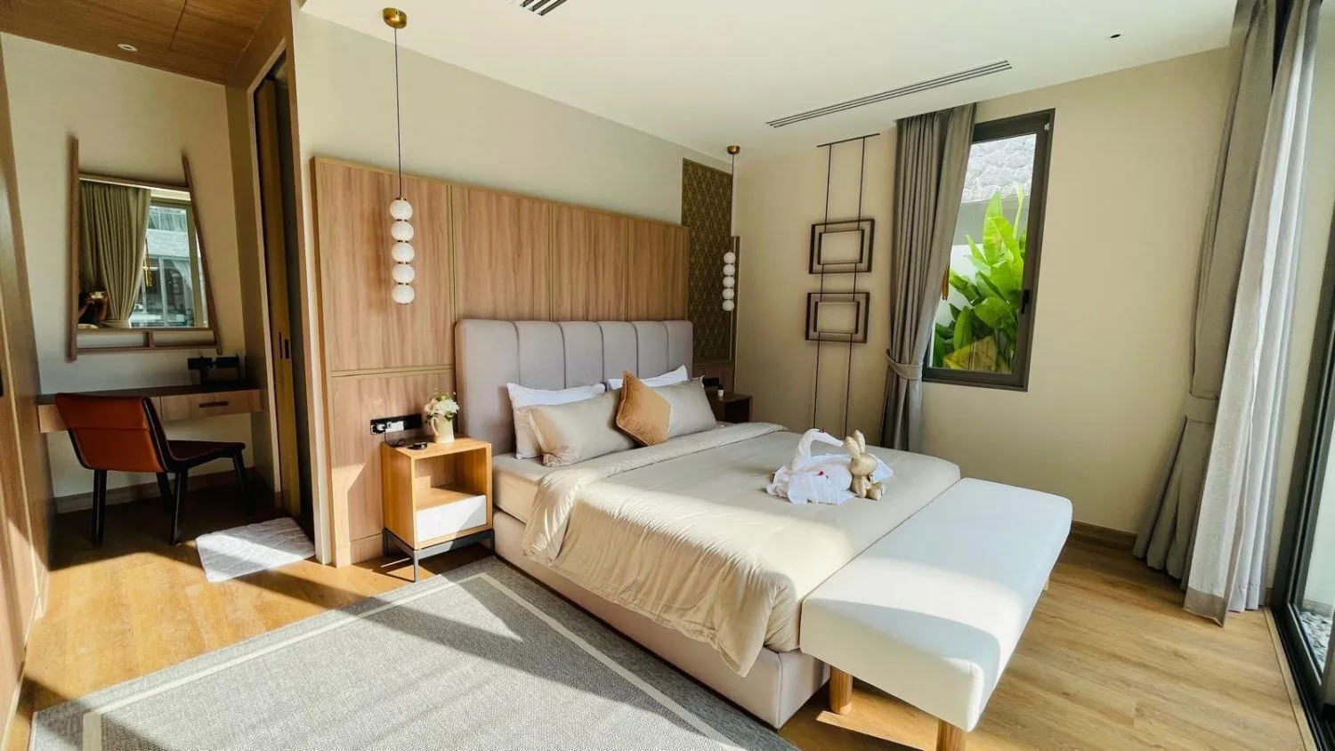 Erawana: Luxurious 4-Bedroom Pool Villa for Rent in Choeng Thale, Phuket — Thumbnail 5