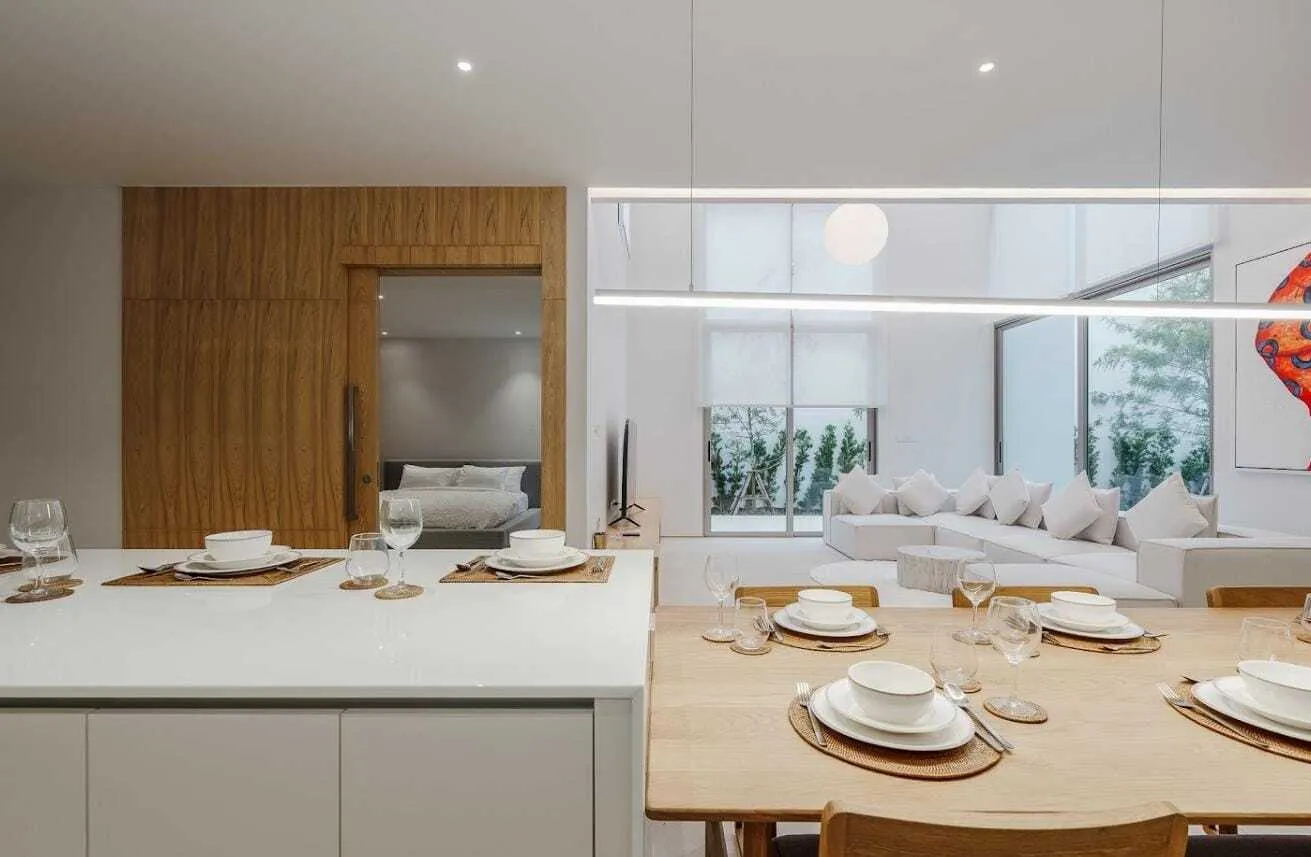 Modern & Minimalist 4-Bedroom Villa in Phuket for sale — Thumbnail 6