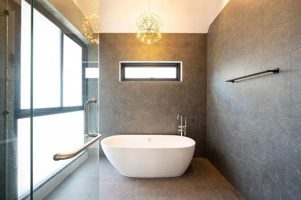 Elegant 3-Bedroom Pool Villa at Granary Villas in Bangtao, Phuket — Thumbnail 12