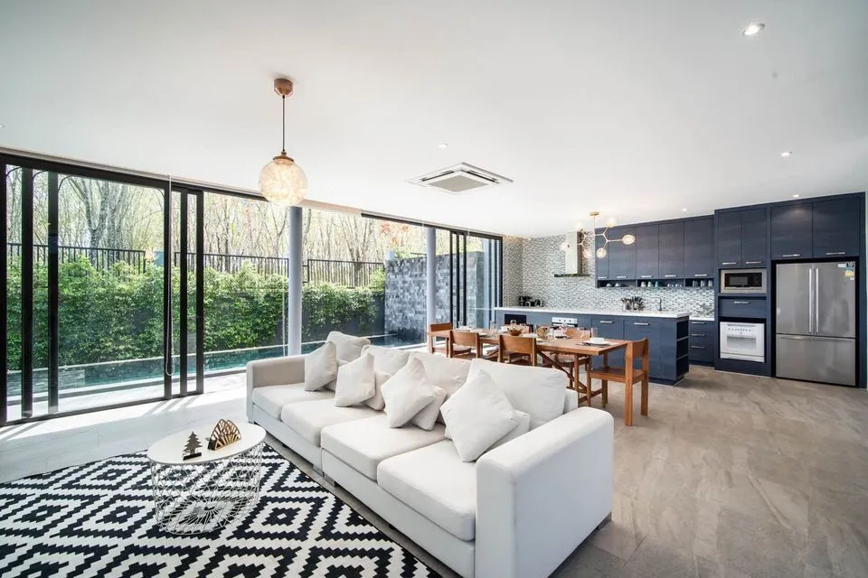 Elegant 3-Bedroom Pool Villa at Granary Villas in Bangtao, Phuket — Thumbnail 14