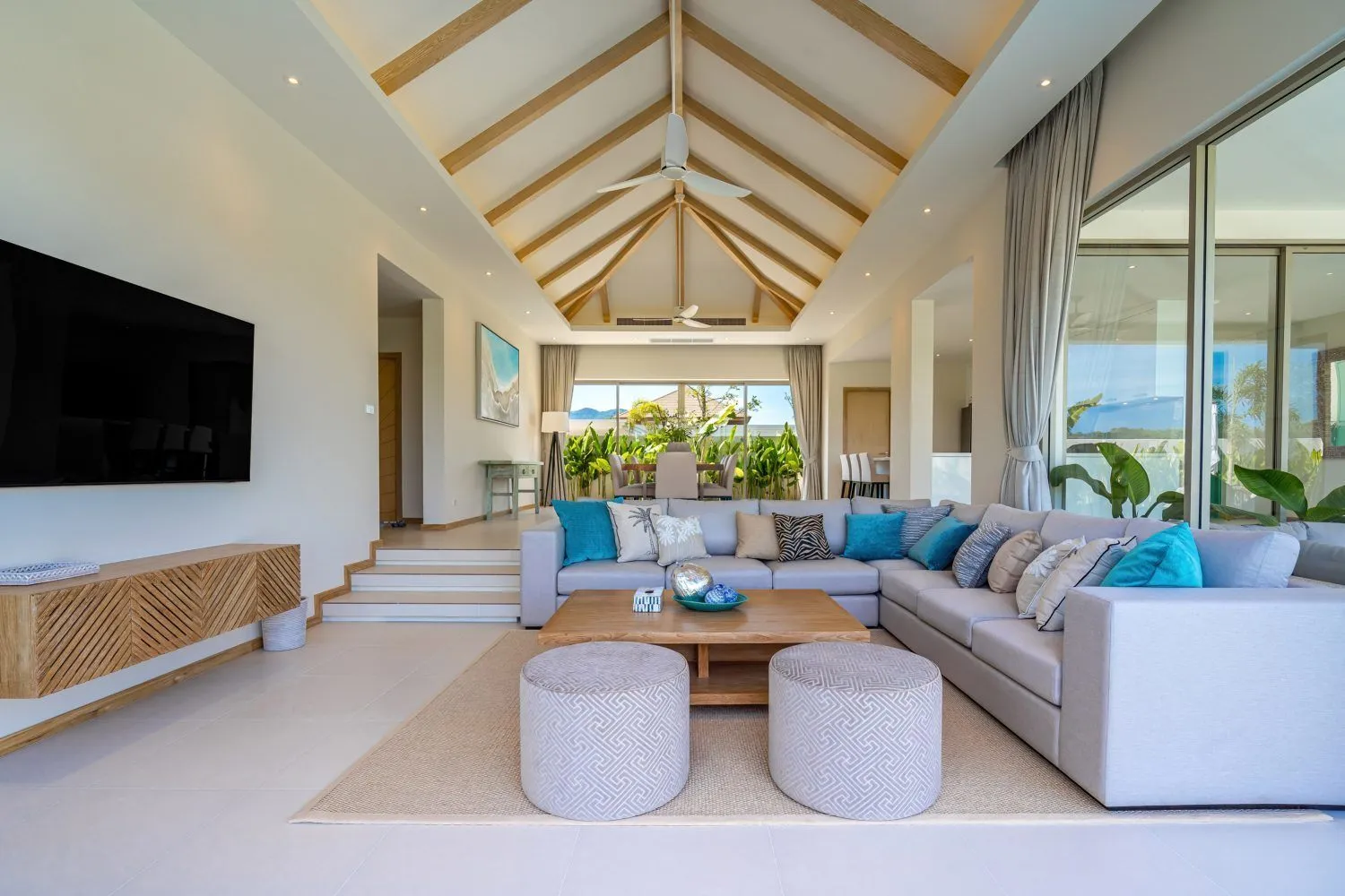 Trichada Breeze: Luxurious 4-Bedroom Villa for Sale in Phuket — Thumbnail 6