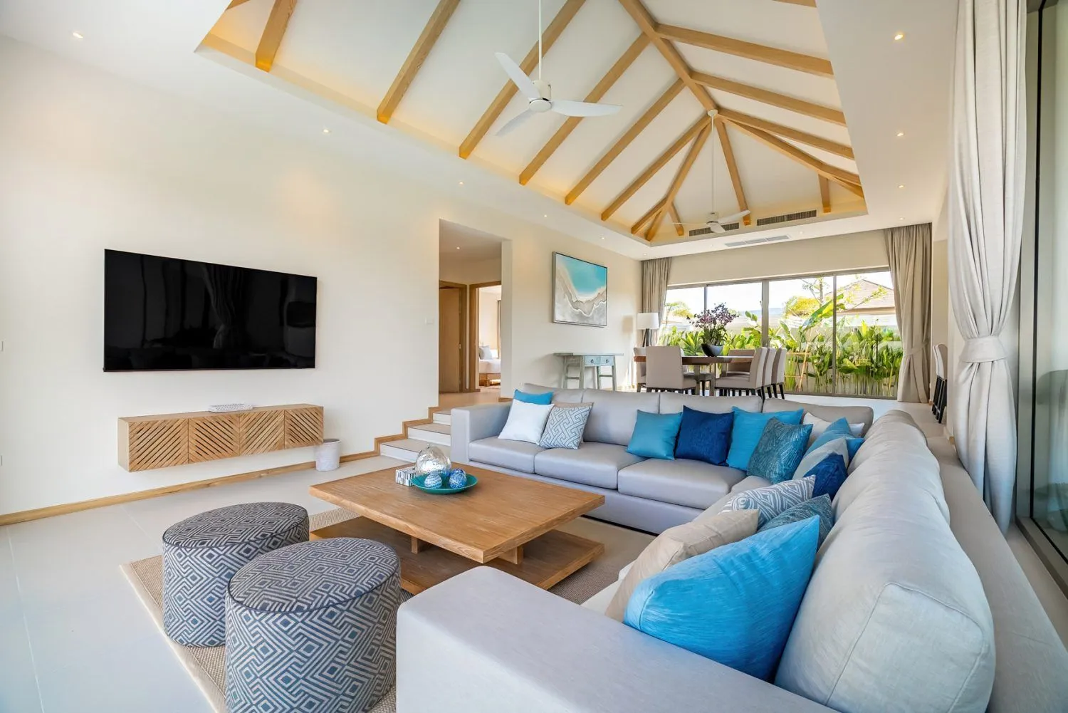 Trichada Breeze: Luxurious 4-Bedroom Villa for Sale in Phuket — Thumbnail 13