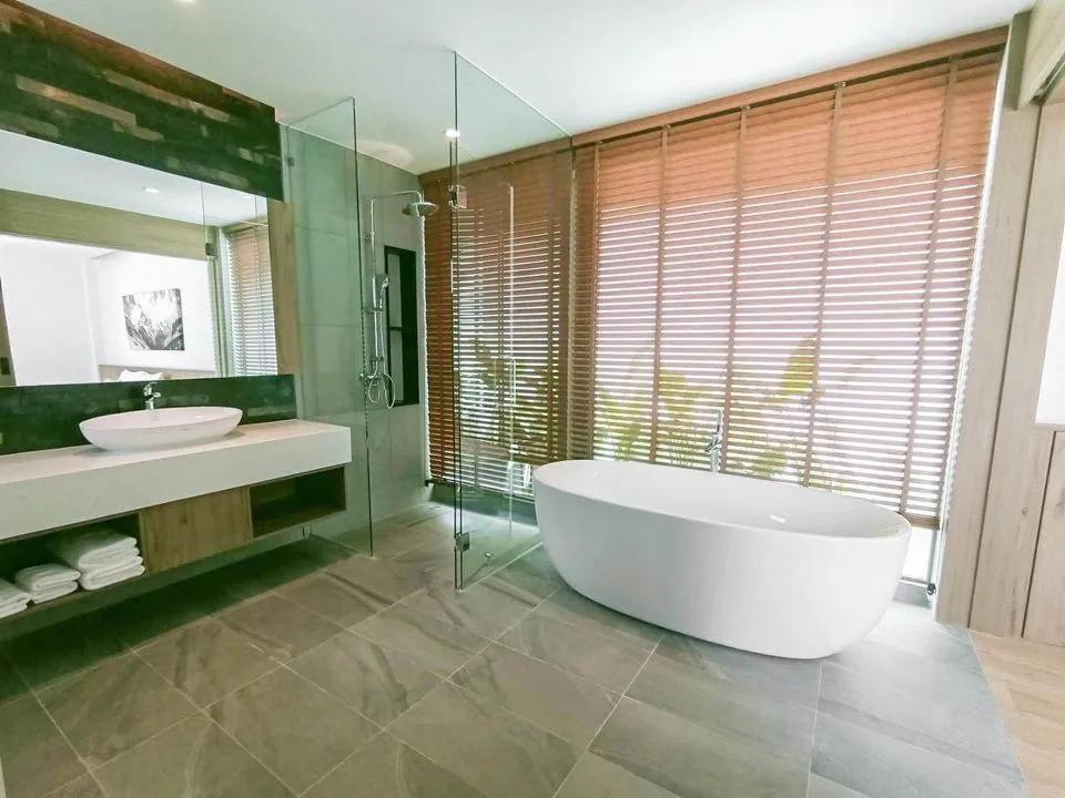 Elegant 2-Bedroom Pool Villa for Yearly Rent in Choeng Thale, Phuket — Thumbnail 11