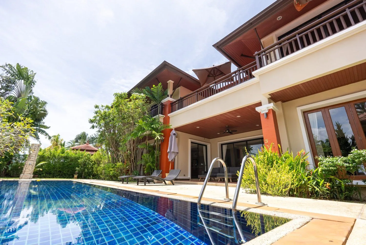 Angsana Laguna Villa – 4 bedrooms pool villa with big garden for rent near Bangtao Beach — Thumbnail 3