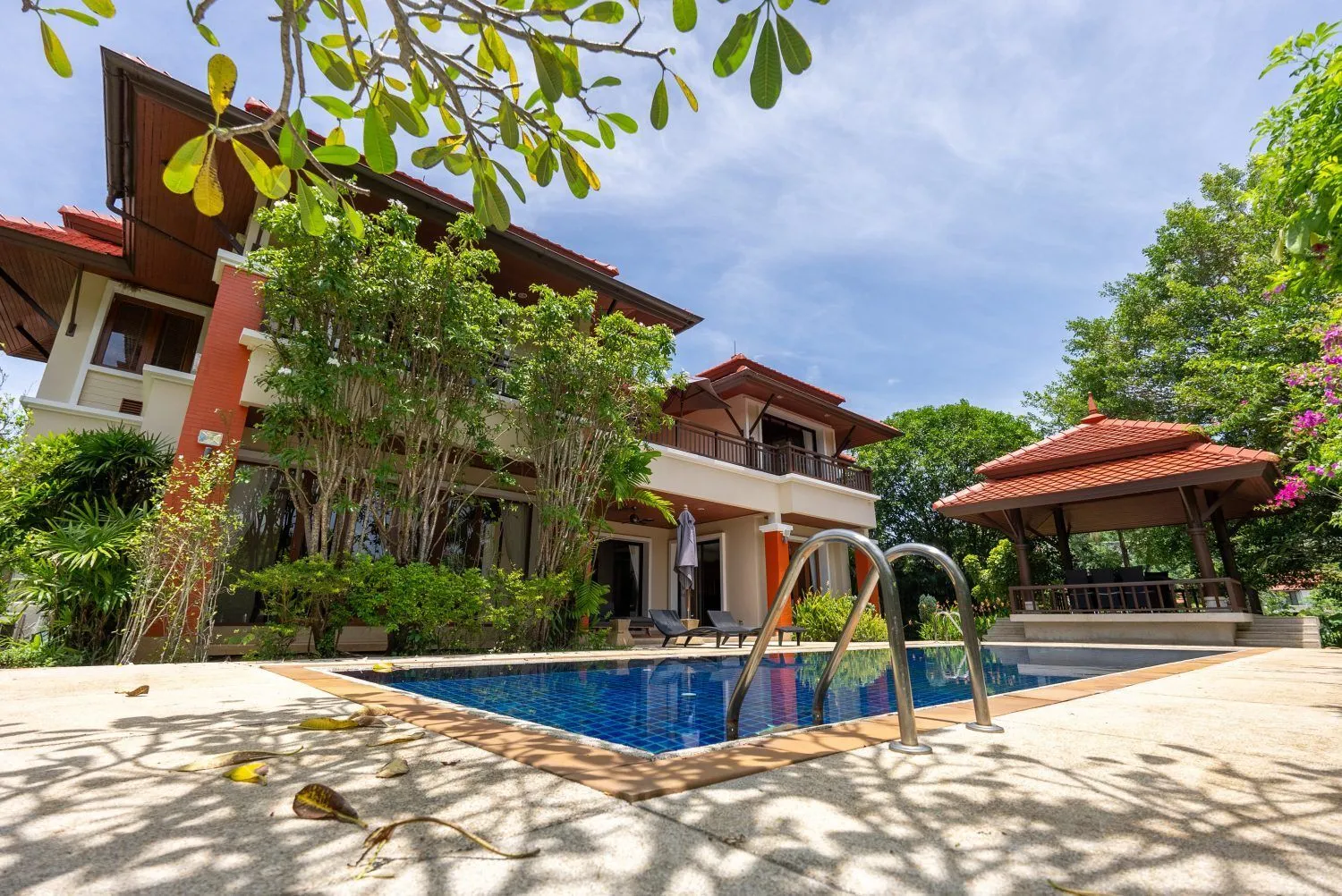 Angsana Laguna Villa – 4 bedrooms pool villa with big garden for rent near Bangtao Beach — Thumbnail 5
