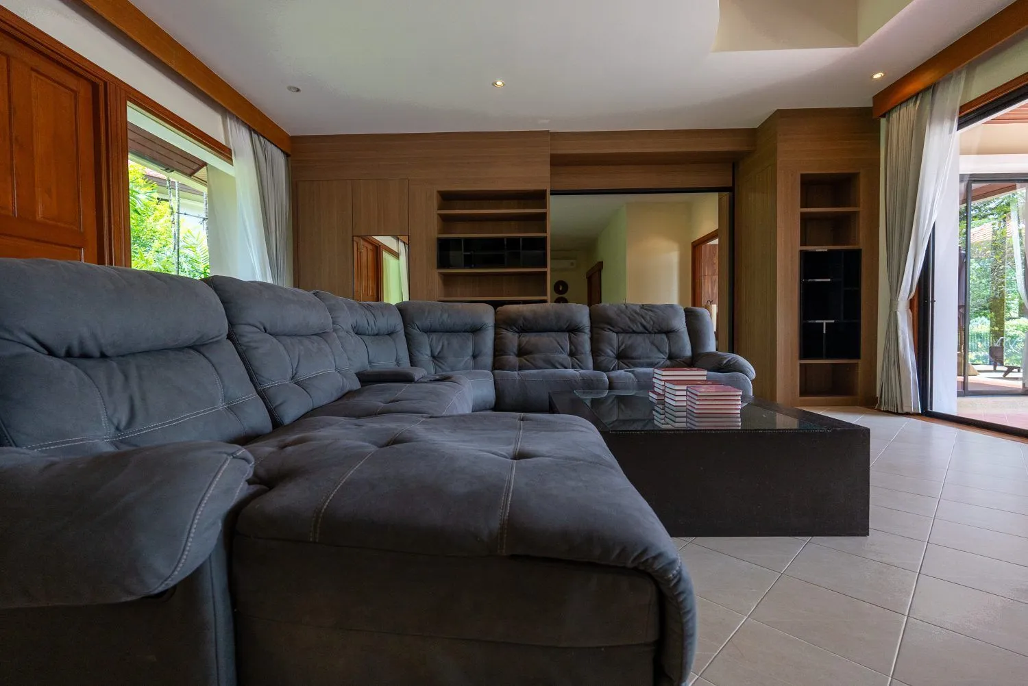 Angsana Laguna Villa – 4 bedrooms pool villa with big garden for rent near Bangtao Beach — Thumbnail 24