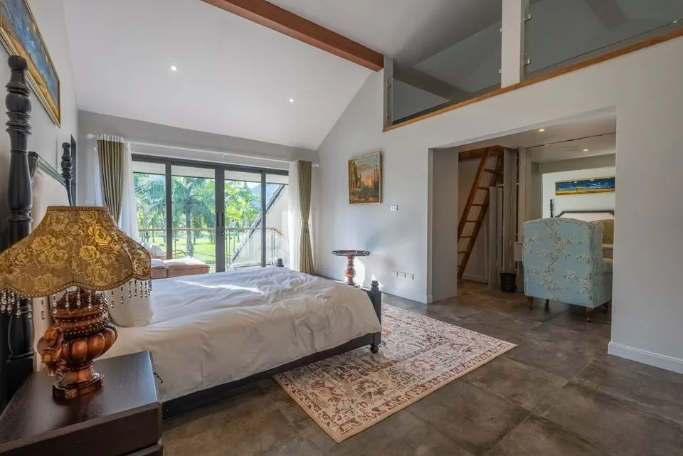 Spacious Golf Course Villa with Private Pool for Rent in Kathu, Phuket — Thumbnail 3
