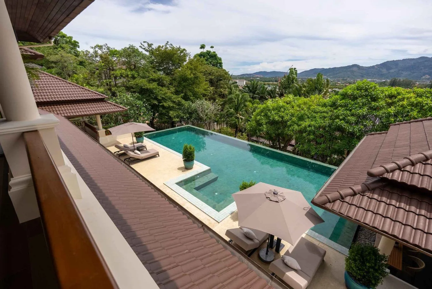 Luxurious 7-Bedroom Lakewood Villa for Rent in Laguna, Phuket — Thumbnail 7