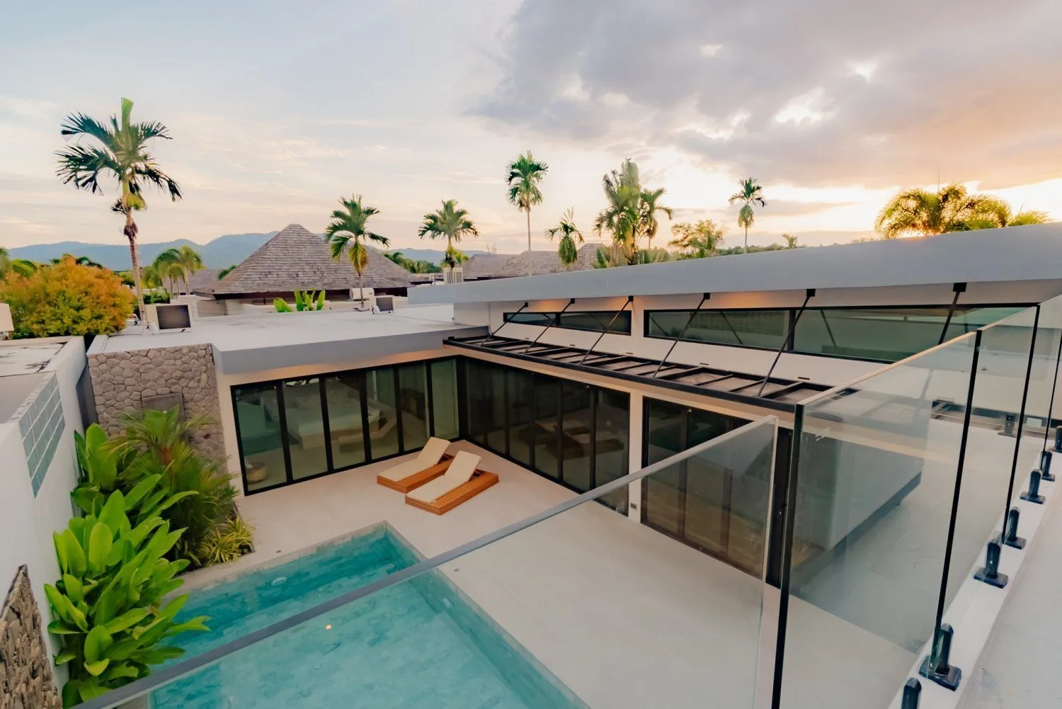Modern 3-Bedroom Villa with Pool & Roof Terrace in Laguna-Layan-Bangtao, Phuket — Thumbnail 4