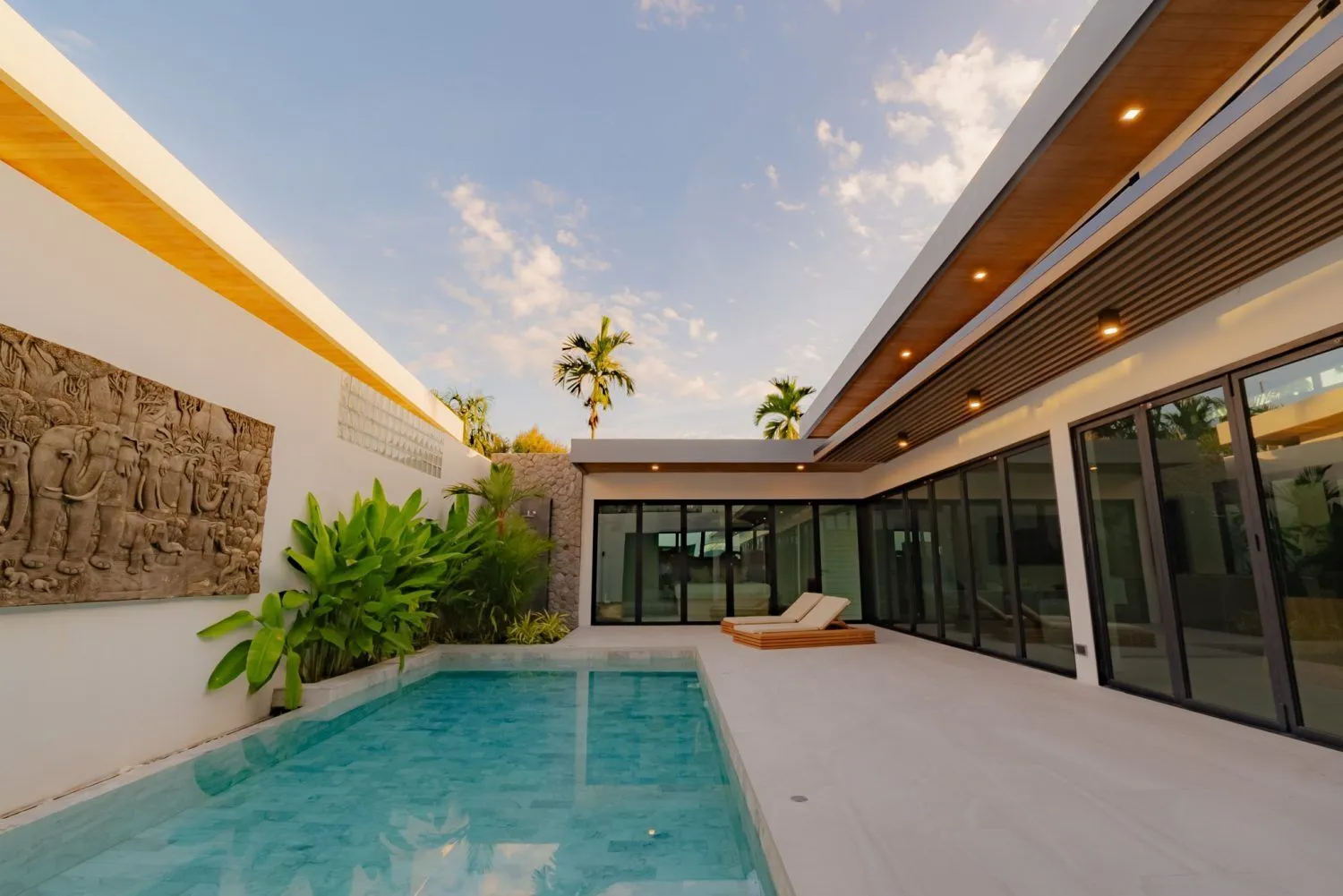 Modern 3-Bedroom Villa with Pool & Roof Terrace in Laguna-Layan-Bangtao, Phuket — Thumbnail 8
