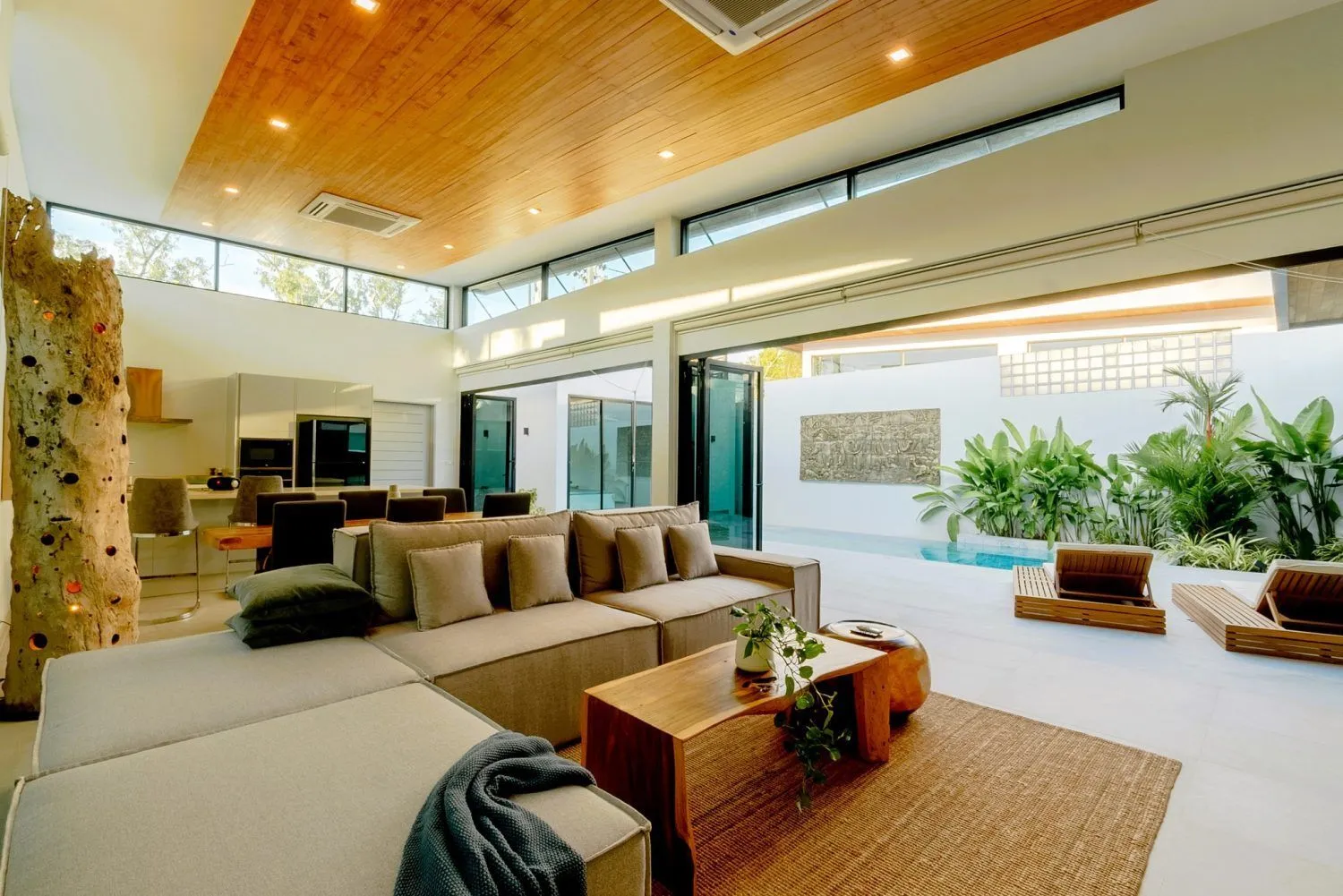 Modern 3-Bedroom Villa with Pool & Roof Terrace in Laguna-Layan-Bangtao, Phuket — Thumbnail 18
