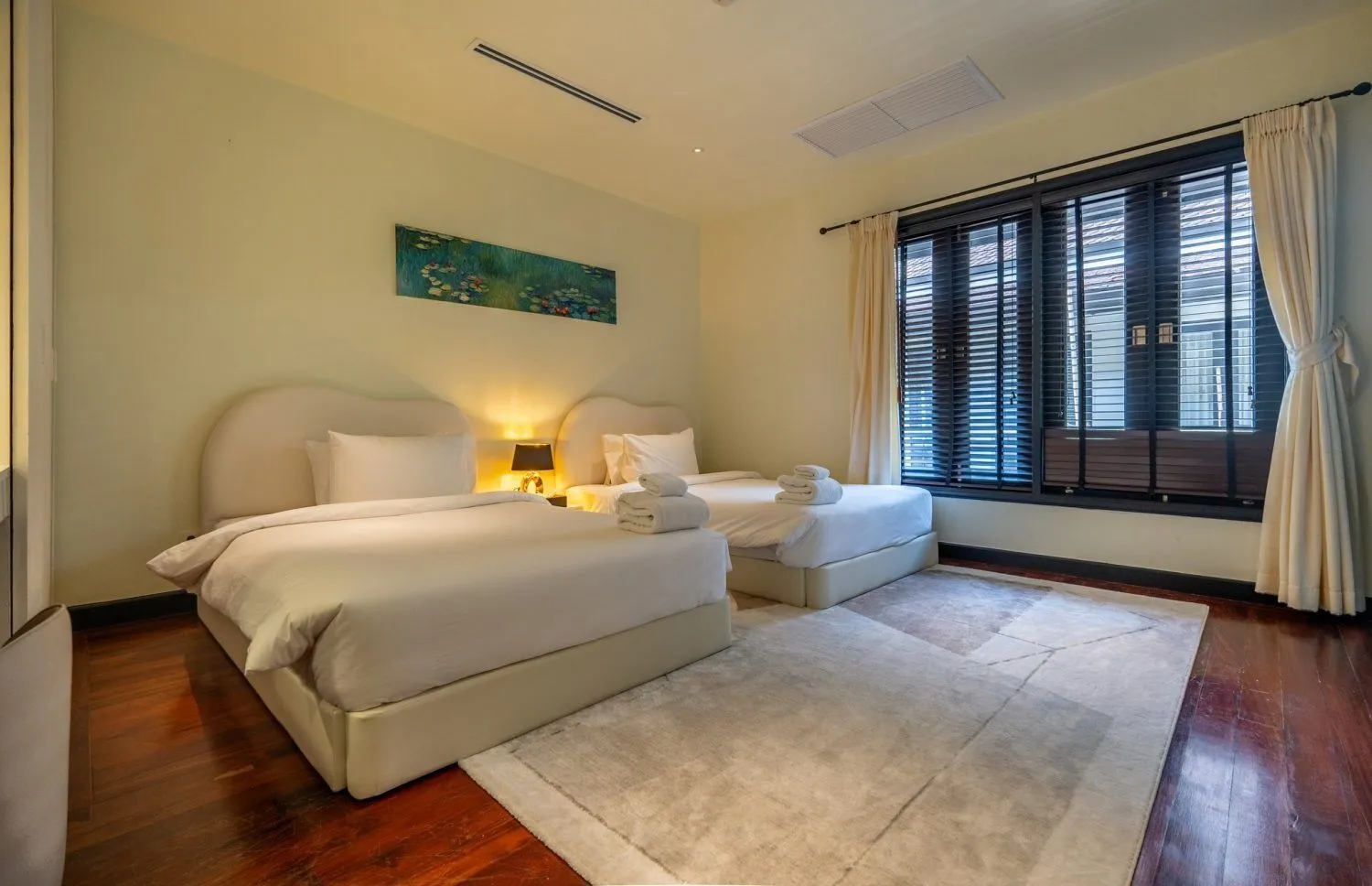 Luxury Beachfront Villa at Maan Tawan – 6 bedrooms with private pool — Thumbnail 4